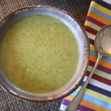 Broccoli Stilton Soup with 3 Ingredients. Here’s a delicious soup that is far superior to anything ready made and ready in less than 20 minutes.