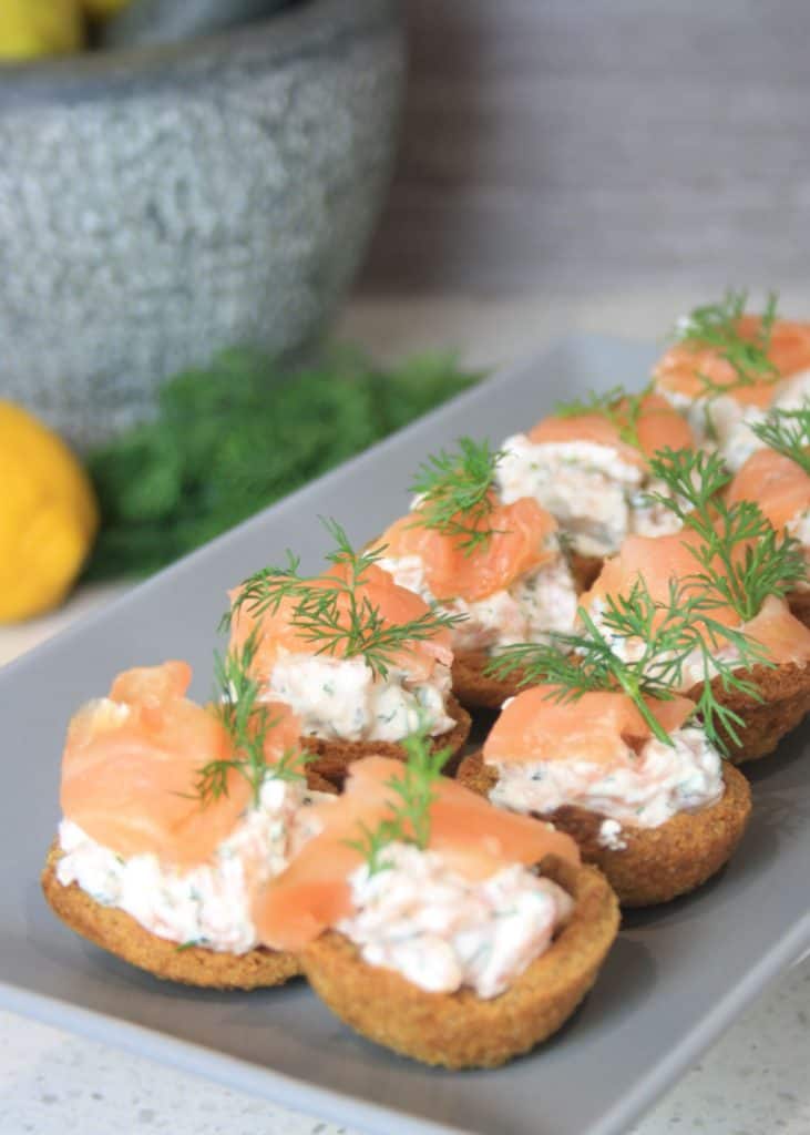 smoked salmon canapes