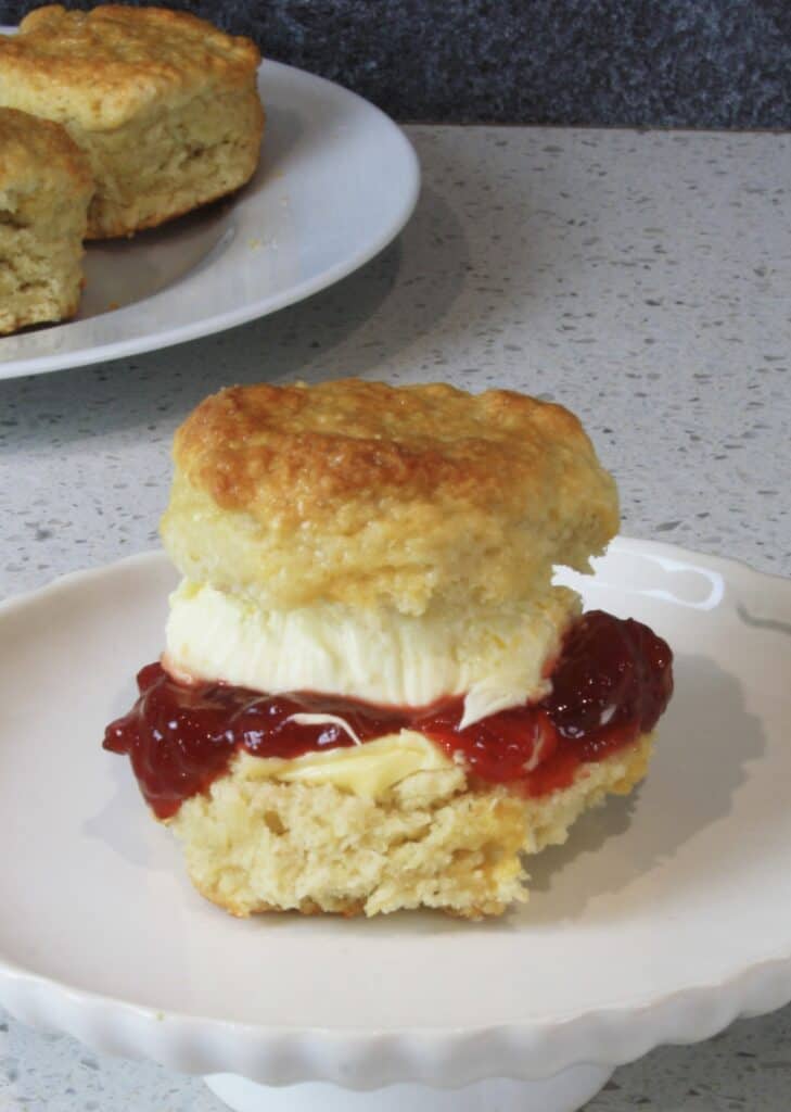 Classic British Scones for a cream tea - Chez Le Rêve Français