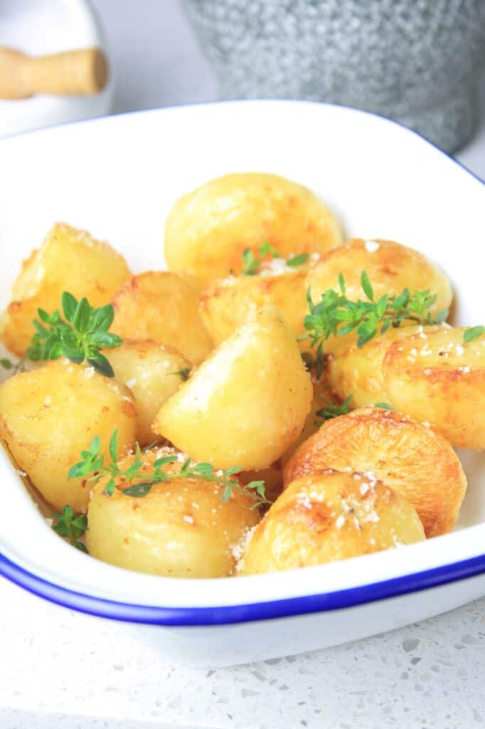 bowl with cooked potatoes