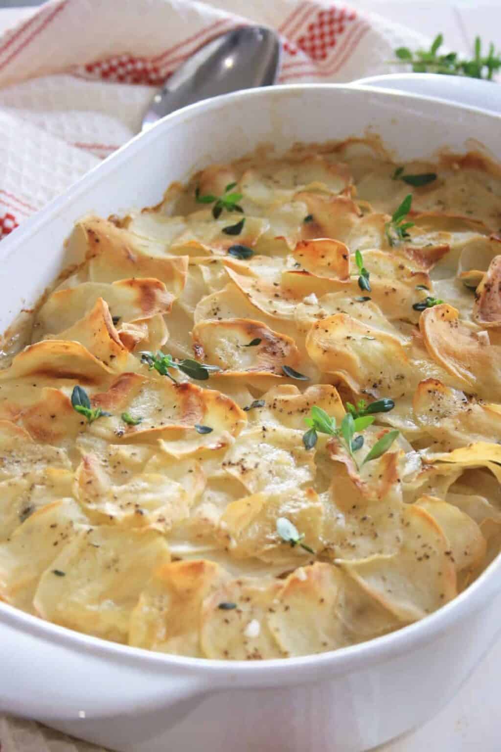 Potatoes Boulangère French Onion Potato Bake Chez Le Rêve Français