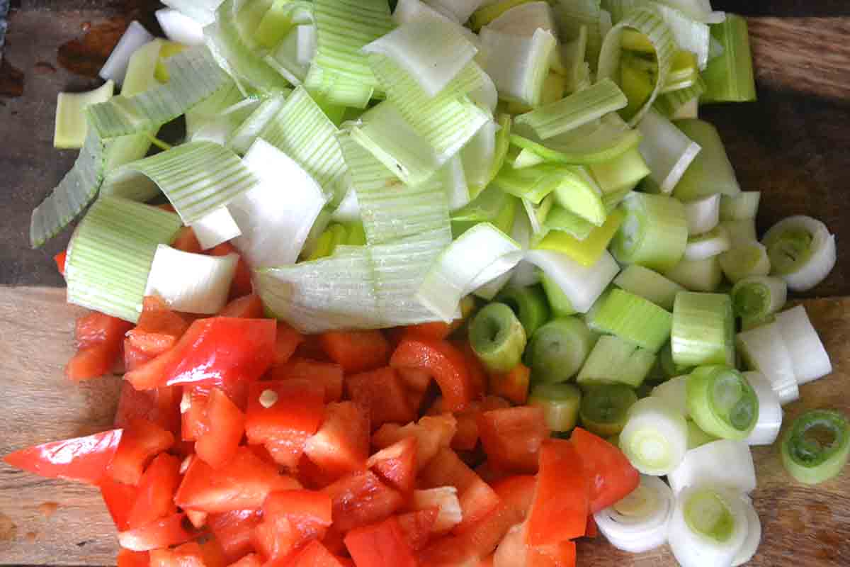 chopped leeks, red pepper andspring onions.