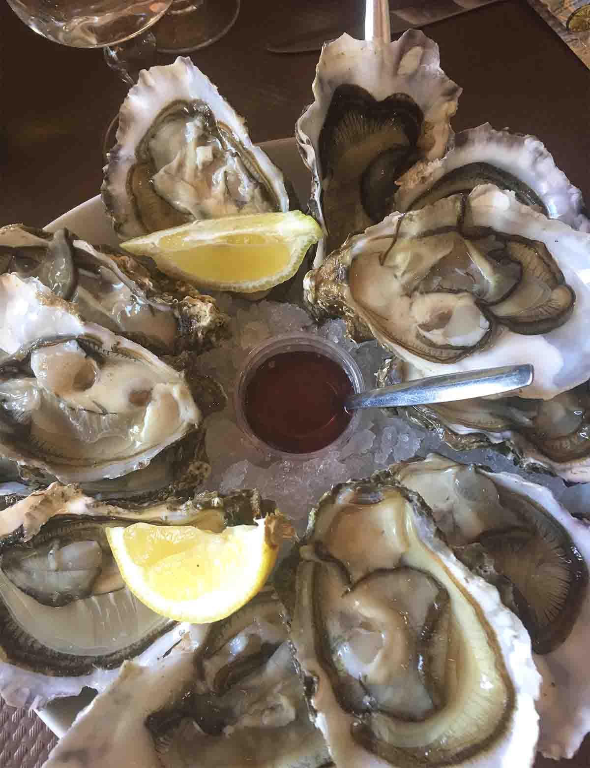 Plate of how to prepare oysters.