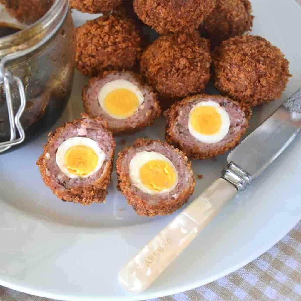 Quail Scotch Eggs Chez Le Rêve Français